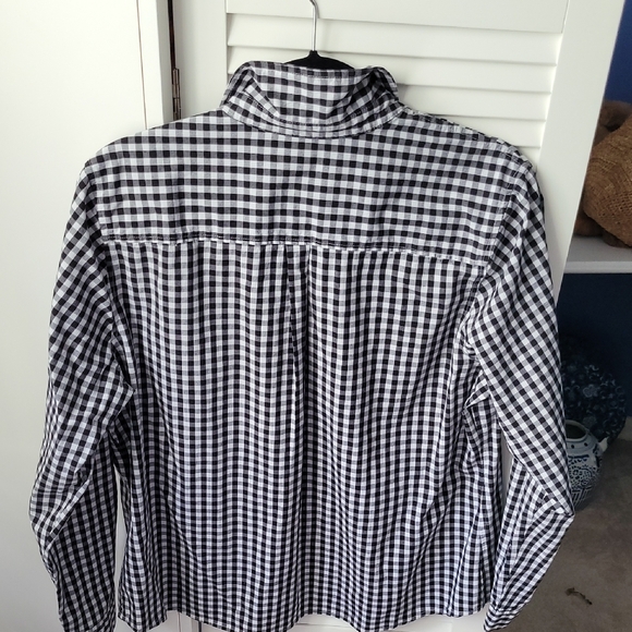 Croft & Barrow Black and White Checkered Button Down Shirt - Picture 3 of 7